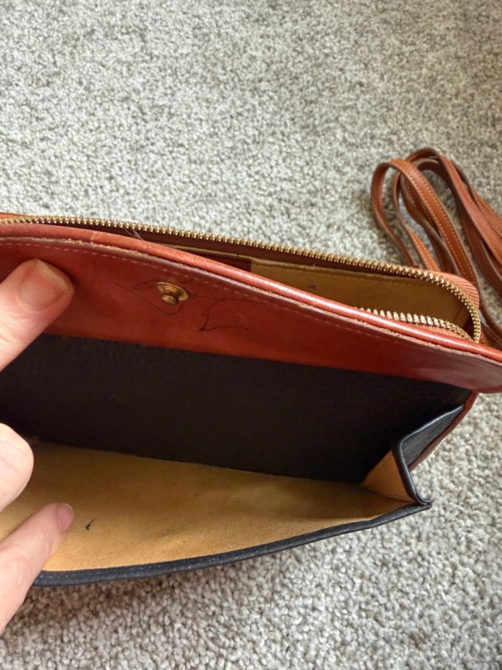 Vintage Dooney - Picture 7 of 7